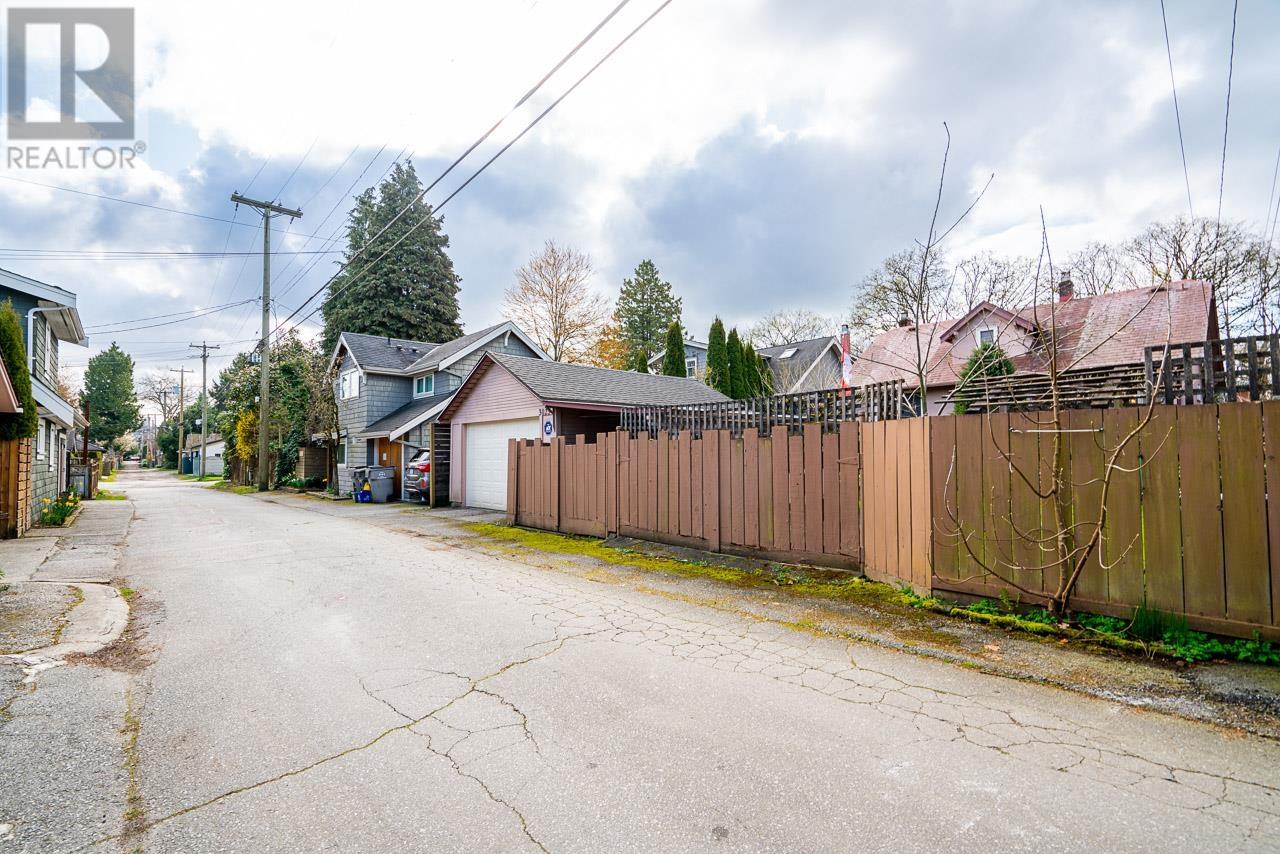 3025 W 11th Avenue, Vancouver, British Columbia  V6K 2M5 - Photo 31 - R2987892