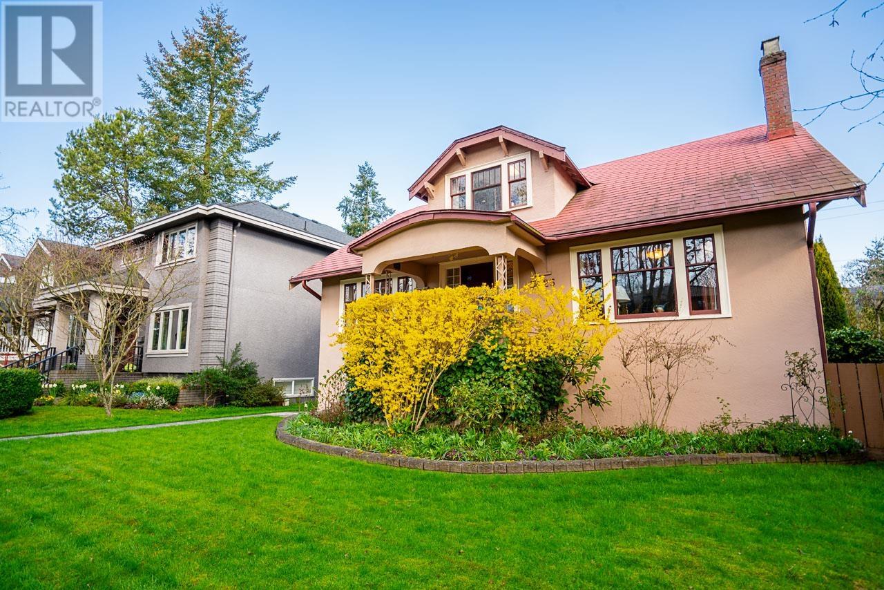 3025 W 11th Avenue, Vancouver, British Columbia  V6K 2M5 - Photo 2 - R2987892