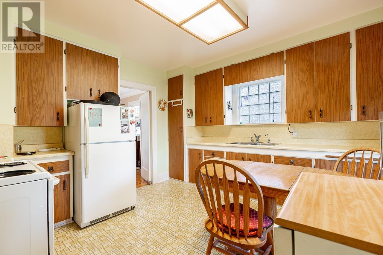 3025 W 11th Avenue, Vancouver, British Columbia  V6K 2M5 - Photo 10 - R2987892