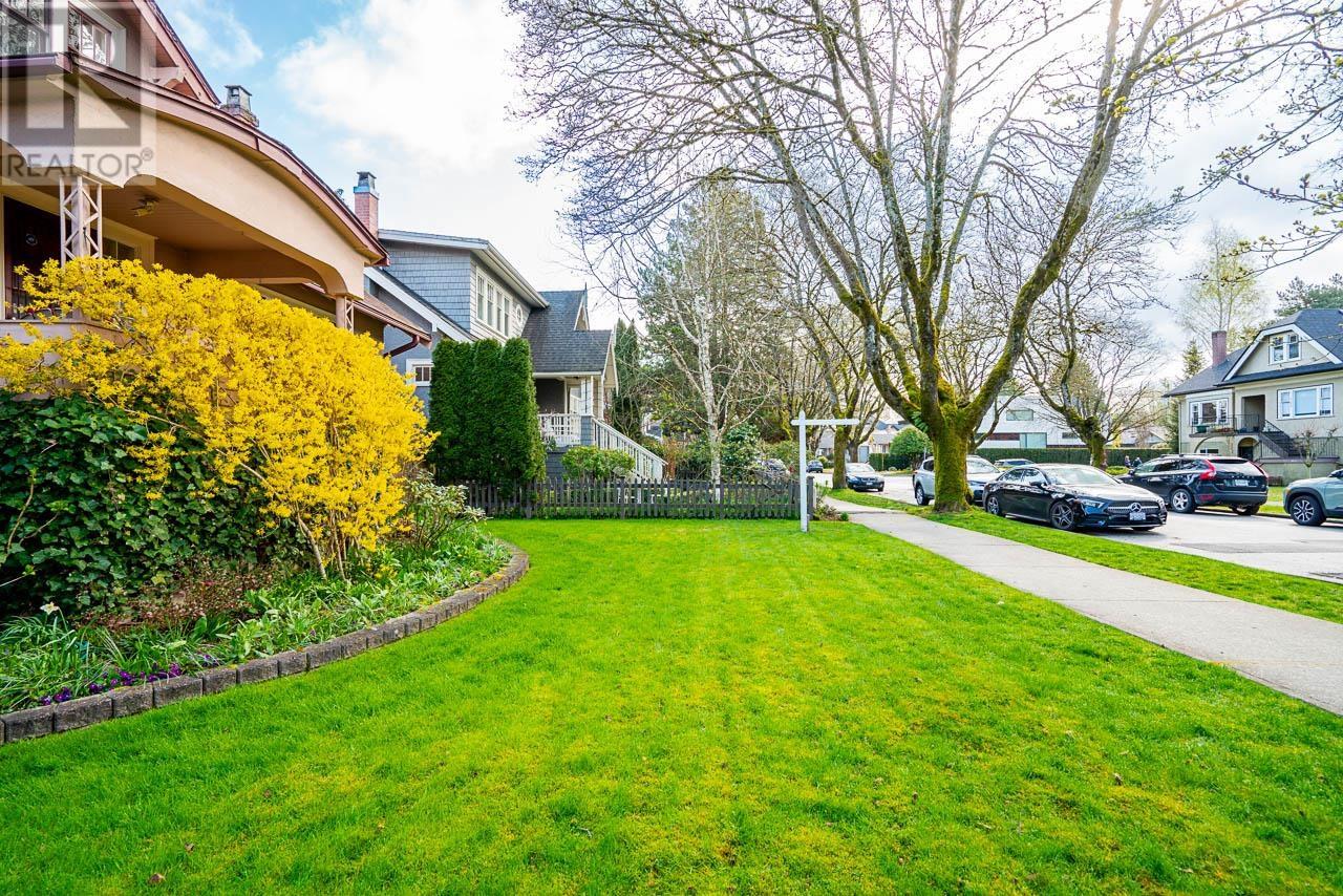 3025 W 11th Avenue, Vancouver, British Columbia  V6K 2M5 - Photo 3 - R2987892