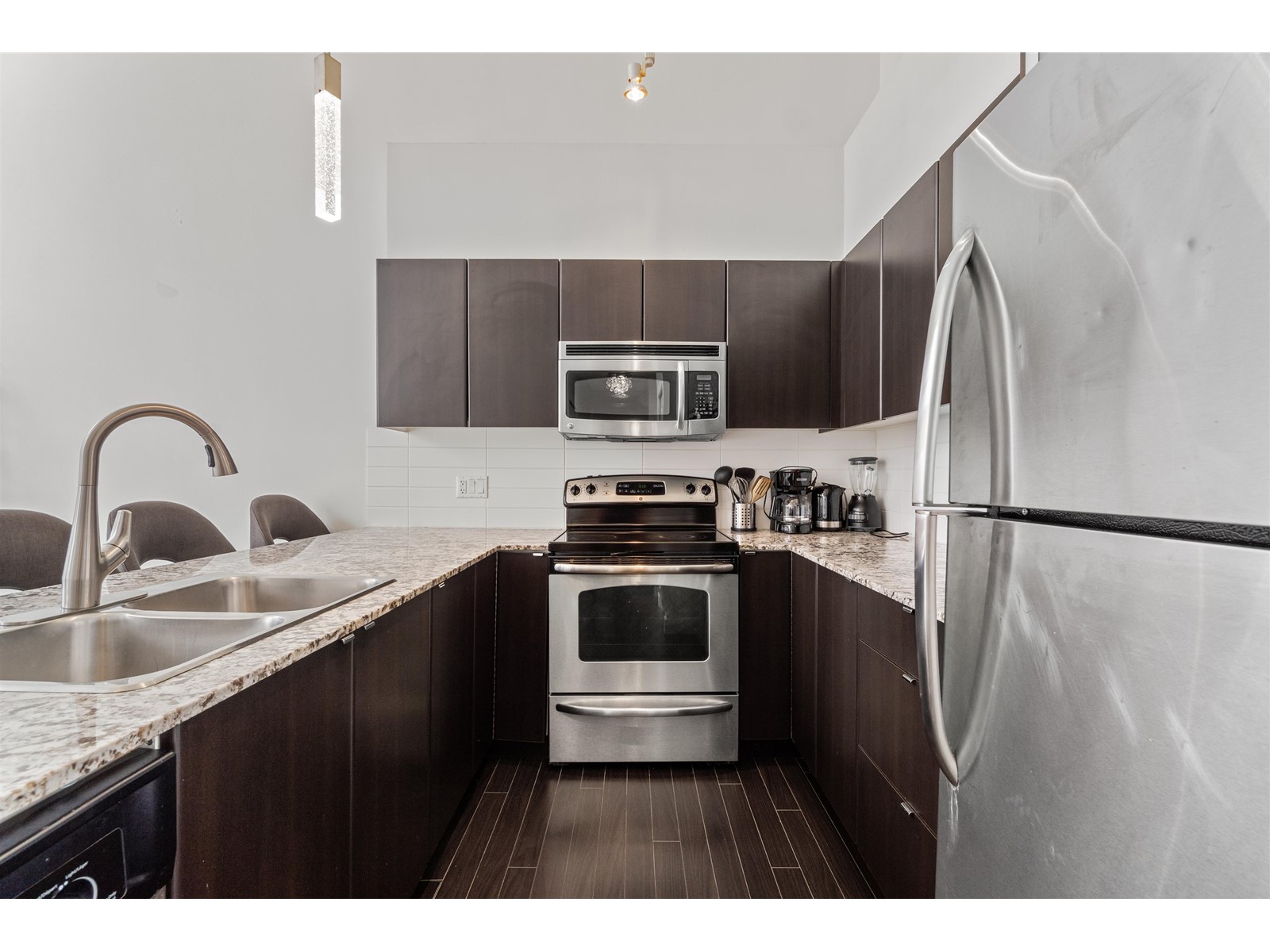 328 9655 King George Boulevard, Surrey, British Columbia  V3T 0C7 - Photo 5 - R2987533