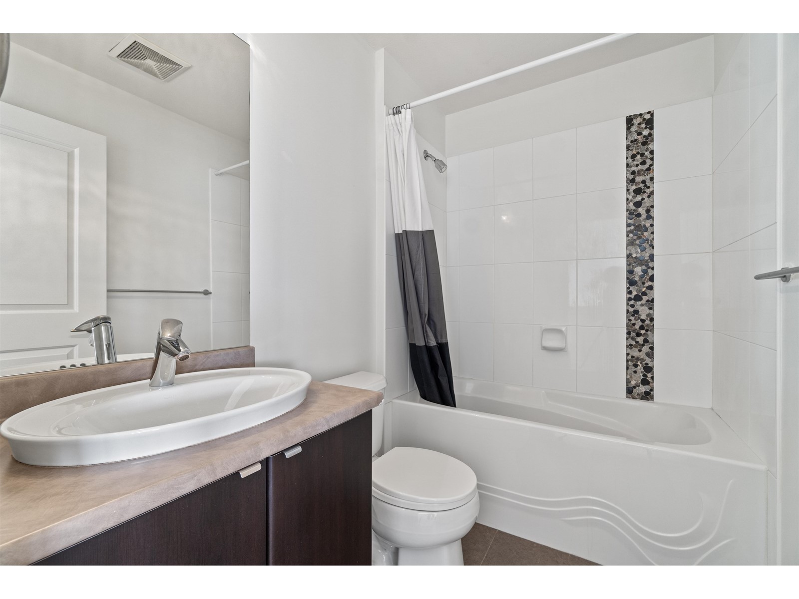 328 9655 King George Boulevard, Surrey, British Columbia  V3T 0C7 - Photo 15 - R2987533