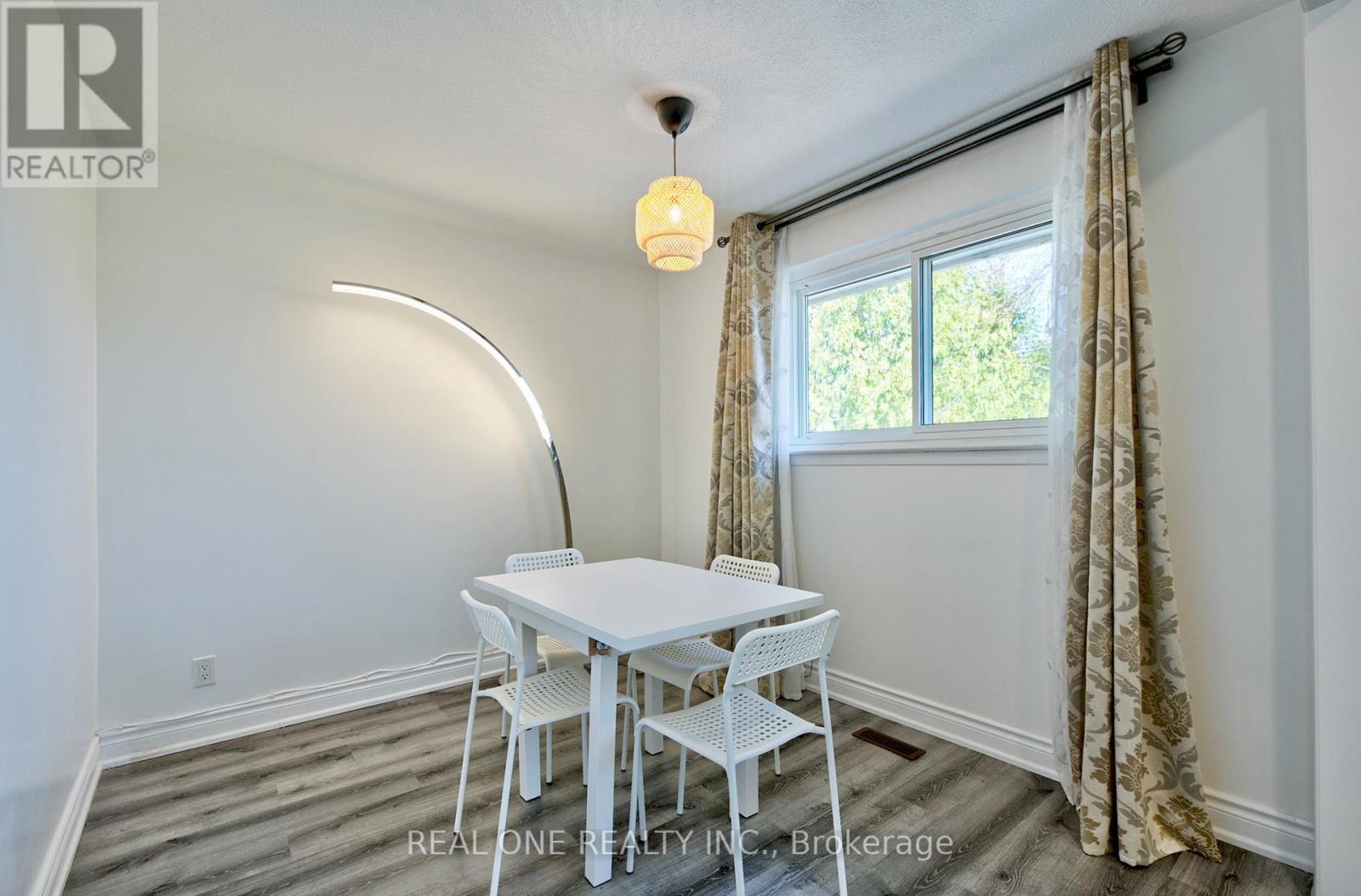 62 Glenstroke Drive, Toronto, Ontario  M1S 2Z9 - Photo 10 - E12070443