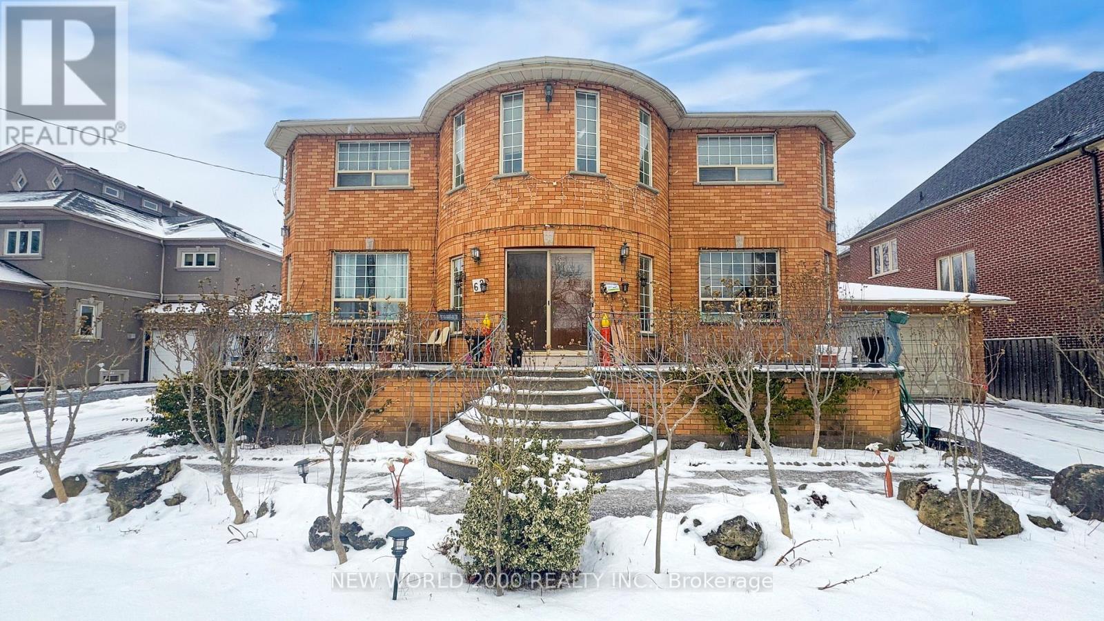 Property at 62 LANGSTAFF ROAD W image 1