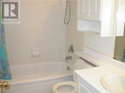 2815 - 18 Parkview Avenue, Toronto, Ontario  M2N 7H7 - Photo 5 - C12069985