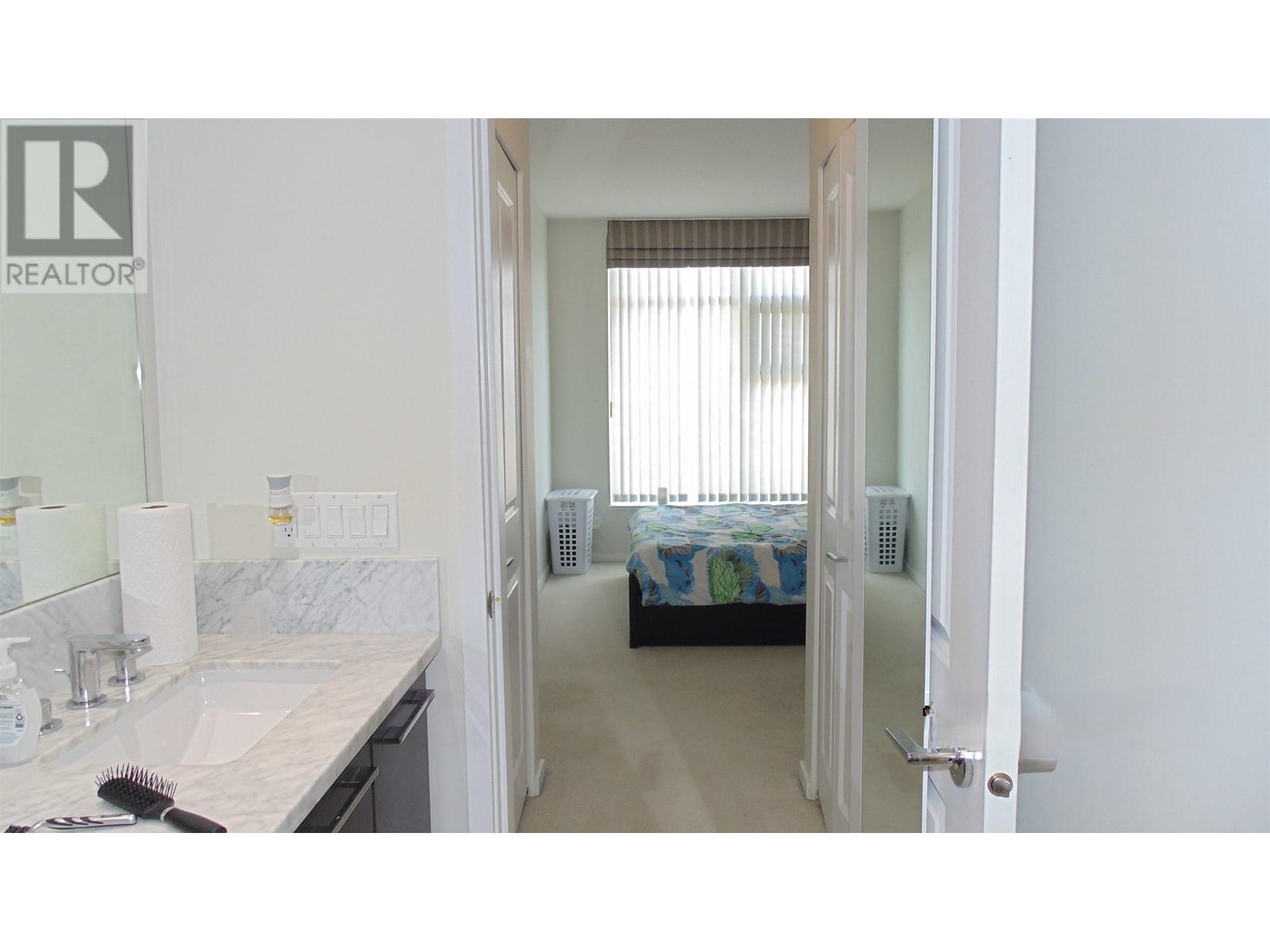 2808 3102 Windsor Gate, Coquitlam, British Columbia  V3B 0J3 - Photo 13 - R2987670
