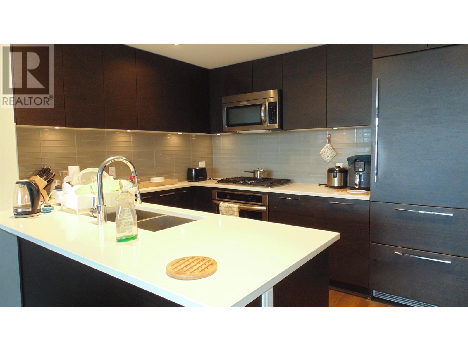 2808 3102 Windsor Gate, Coquitlam, British Columbia  V3B 0J3 - Photo 18 - R2987670