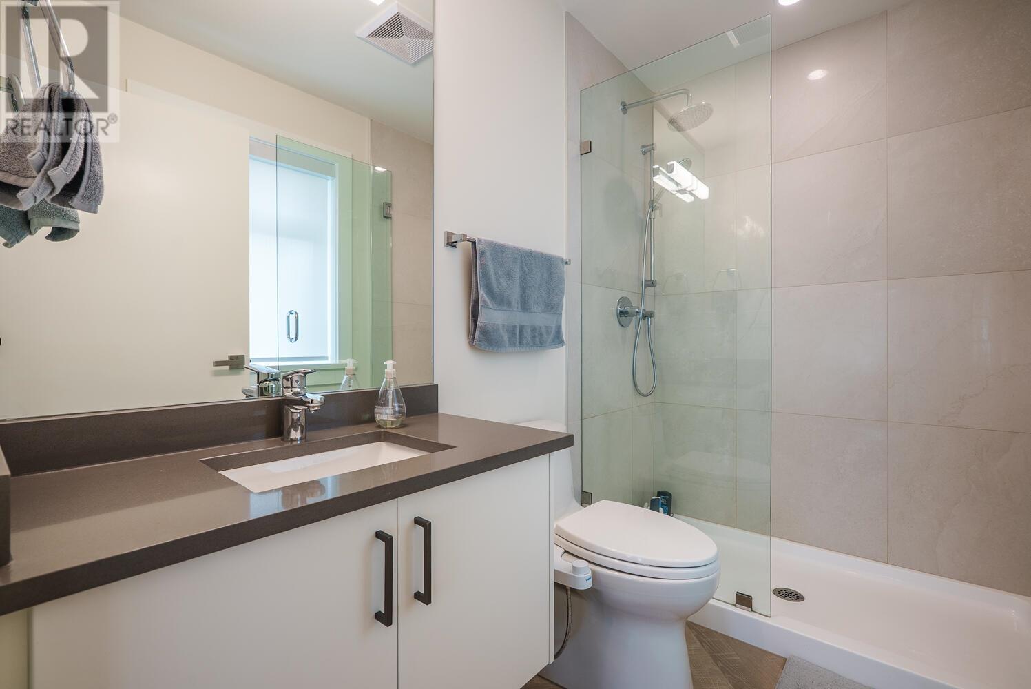 943 E 14th Avenue, Vancouver, British Columbia  V5T 2N7 - Photo 14 - R2987843