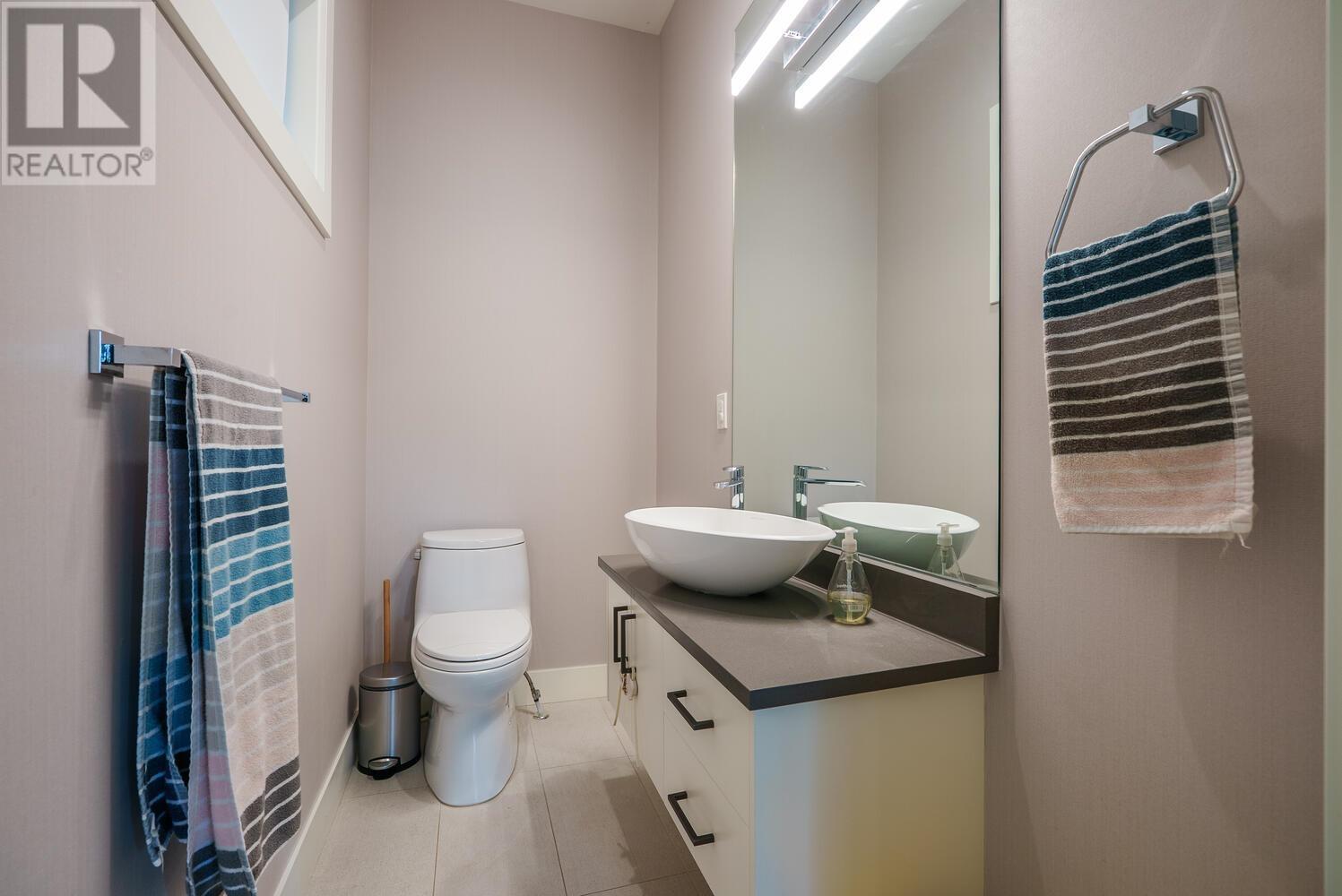 943 E 14th Avenue, Vancouver, British Columbia  V5T 2N7 - Photo 15 - R2987843