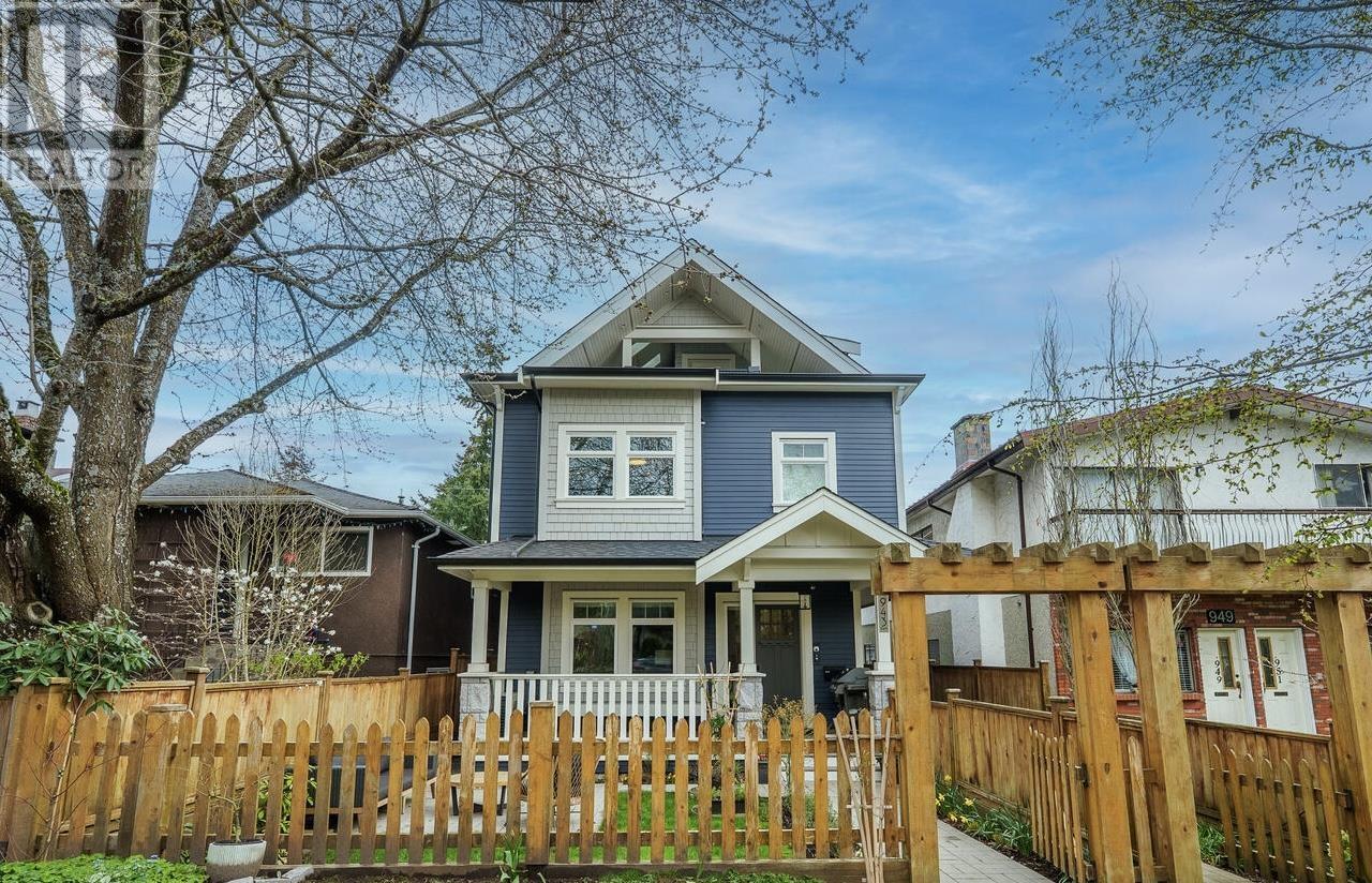 943 E 14TH AVENUE, vancouver, British Columbia