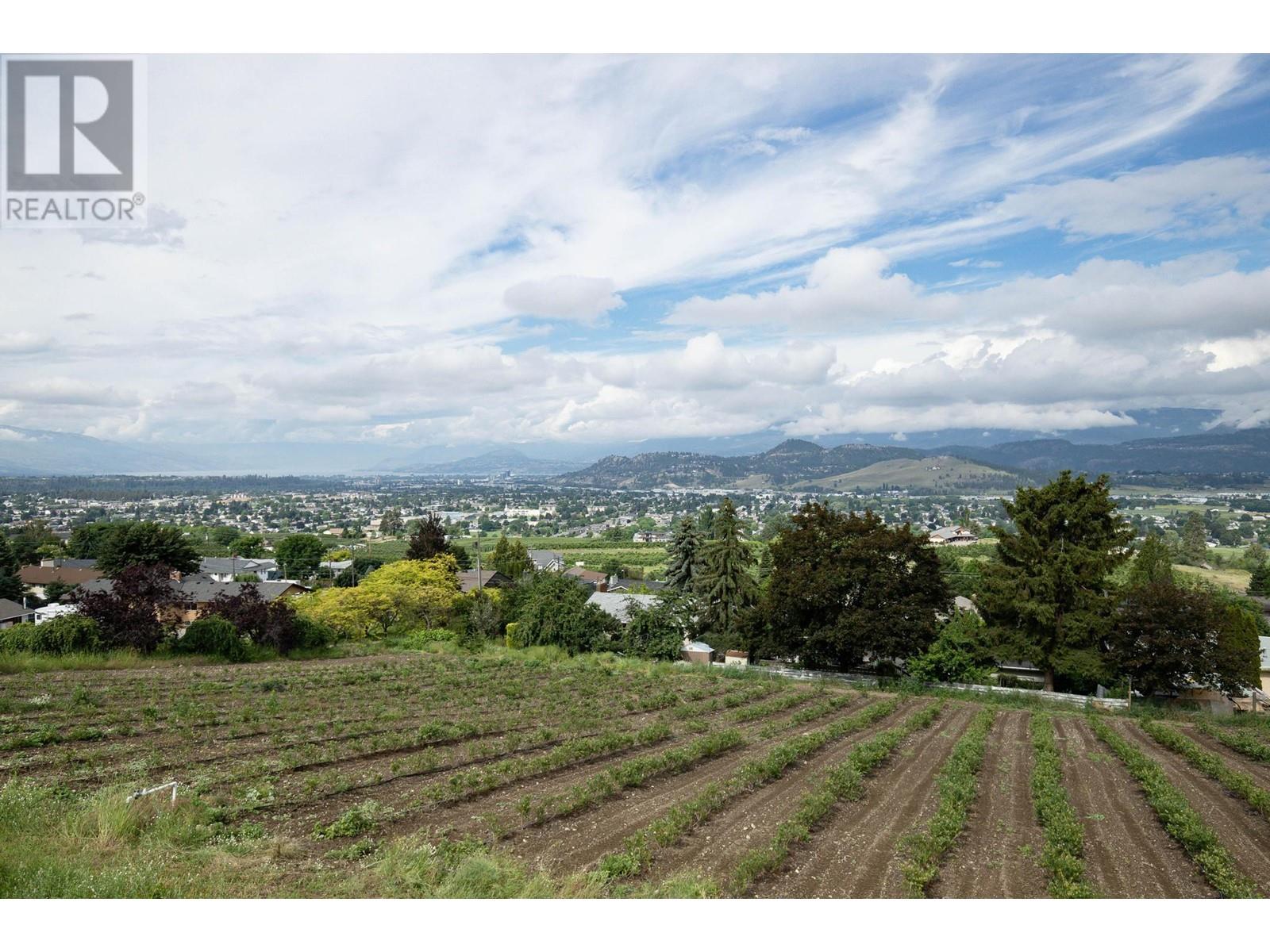 Property at 1135 Graf Road image 1