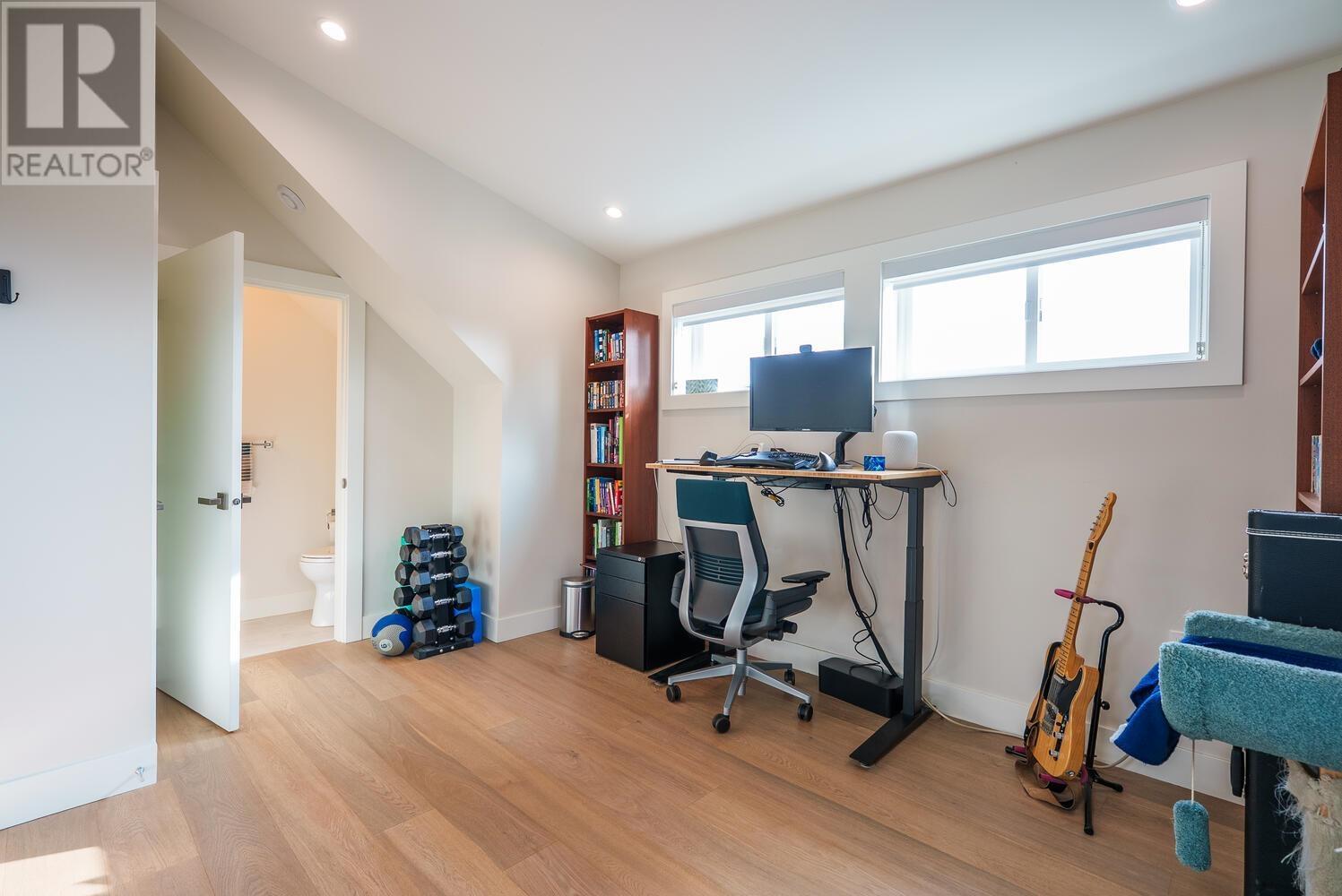 943 E 14th Avenue, Vancouver, British Columbia  V5T 2N7 - Photo 21 - R2987843