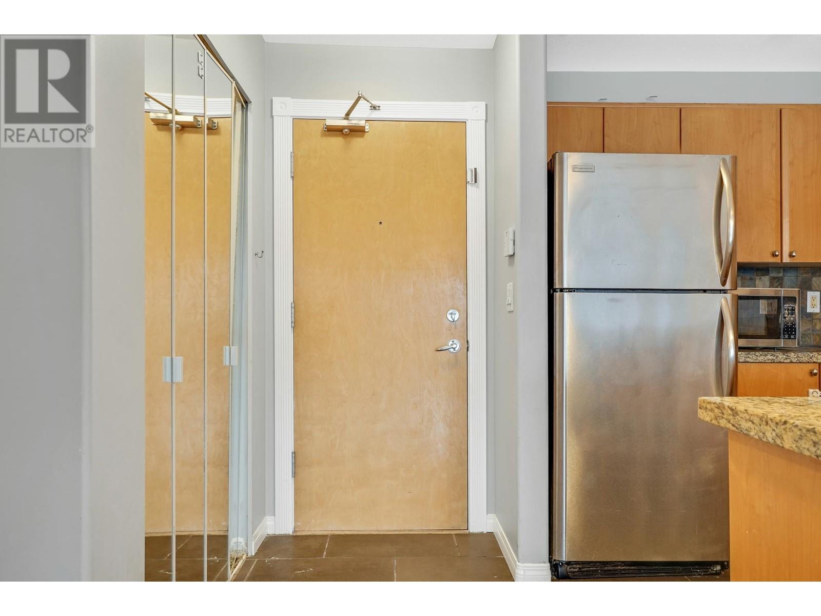 212 3136 St Johns Street, Port Moody, British Columbia  V3H 5E4 - Photo 6 - R2987992
