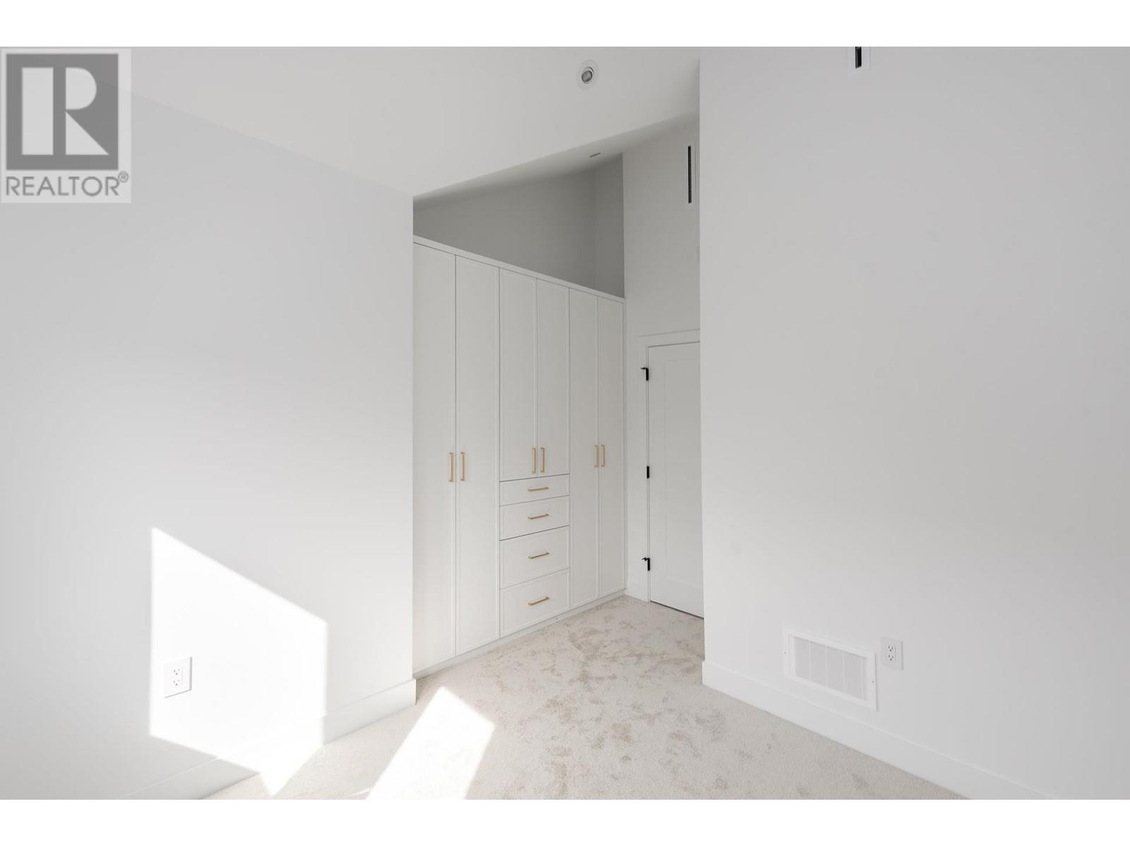 1071 E 22nd Avenue, Vancouver, British Columbia  V5V 1W2 - Photo 20 - R2988002