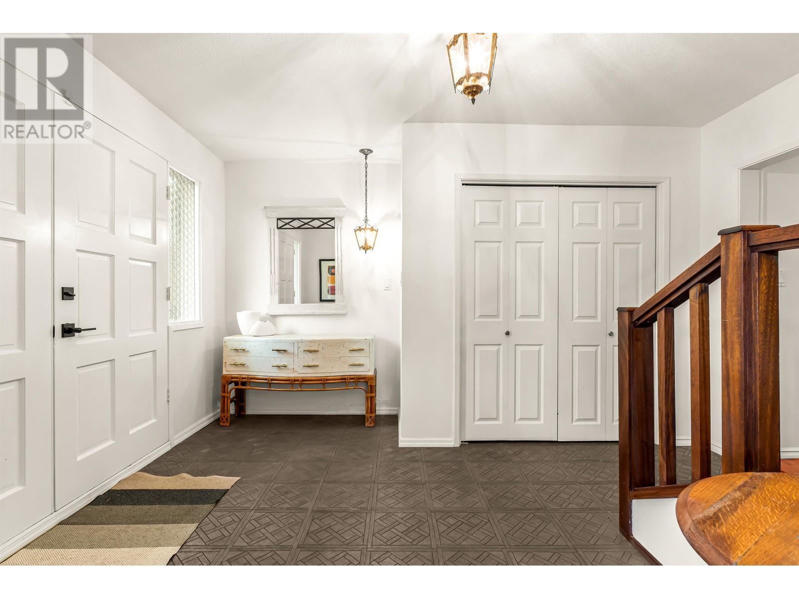 2541 E 23rd Avenue, Vancouver, British Columbia  V5R 1A3 - Photo 14 - R2988006