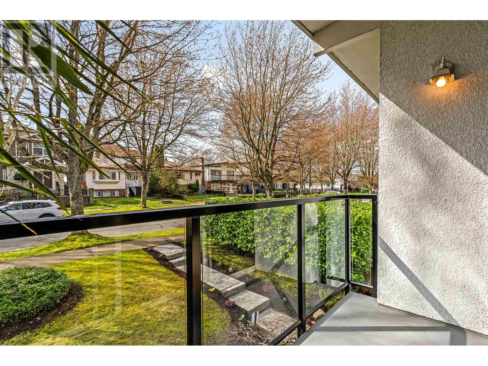 2541 E 23rd Avenue, Vancouver, British Columbia  V5R 1A3 - Photo 7 - R2988006