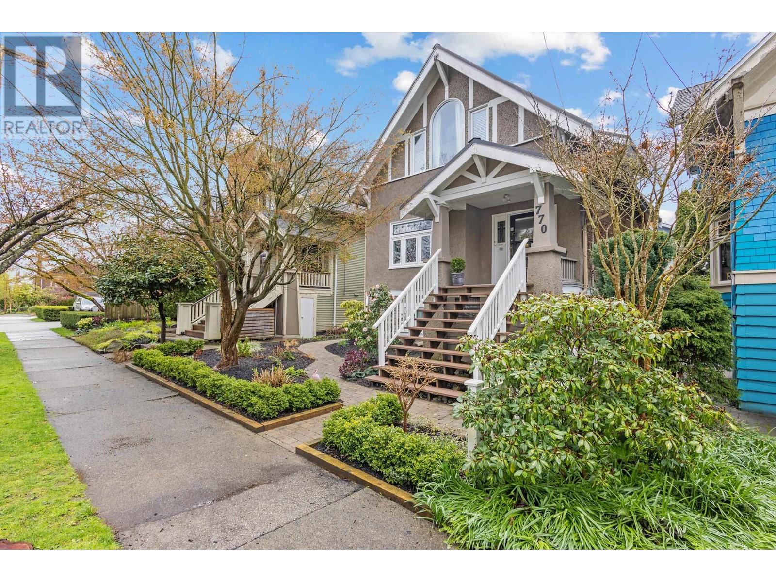 770 E 24th Avenue, Vancouver, British Columbia  V5V 2A5 - Photo 2 - R2988023