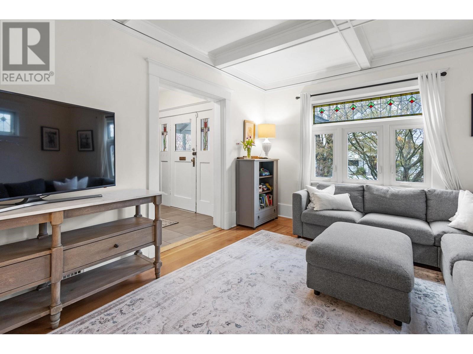 770 E 24th Avenue, Vancouver, British Columbia  V5V 2A5 - Photo 8 - R2988023
