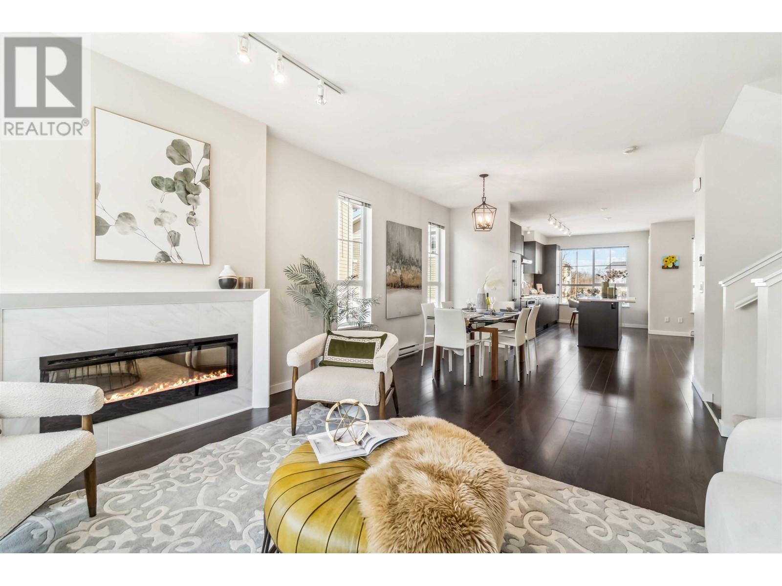 Property at 52 5551 ADMIRAL WAY image 2