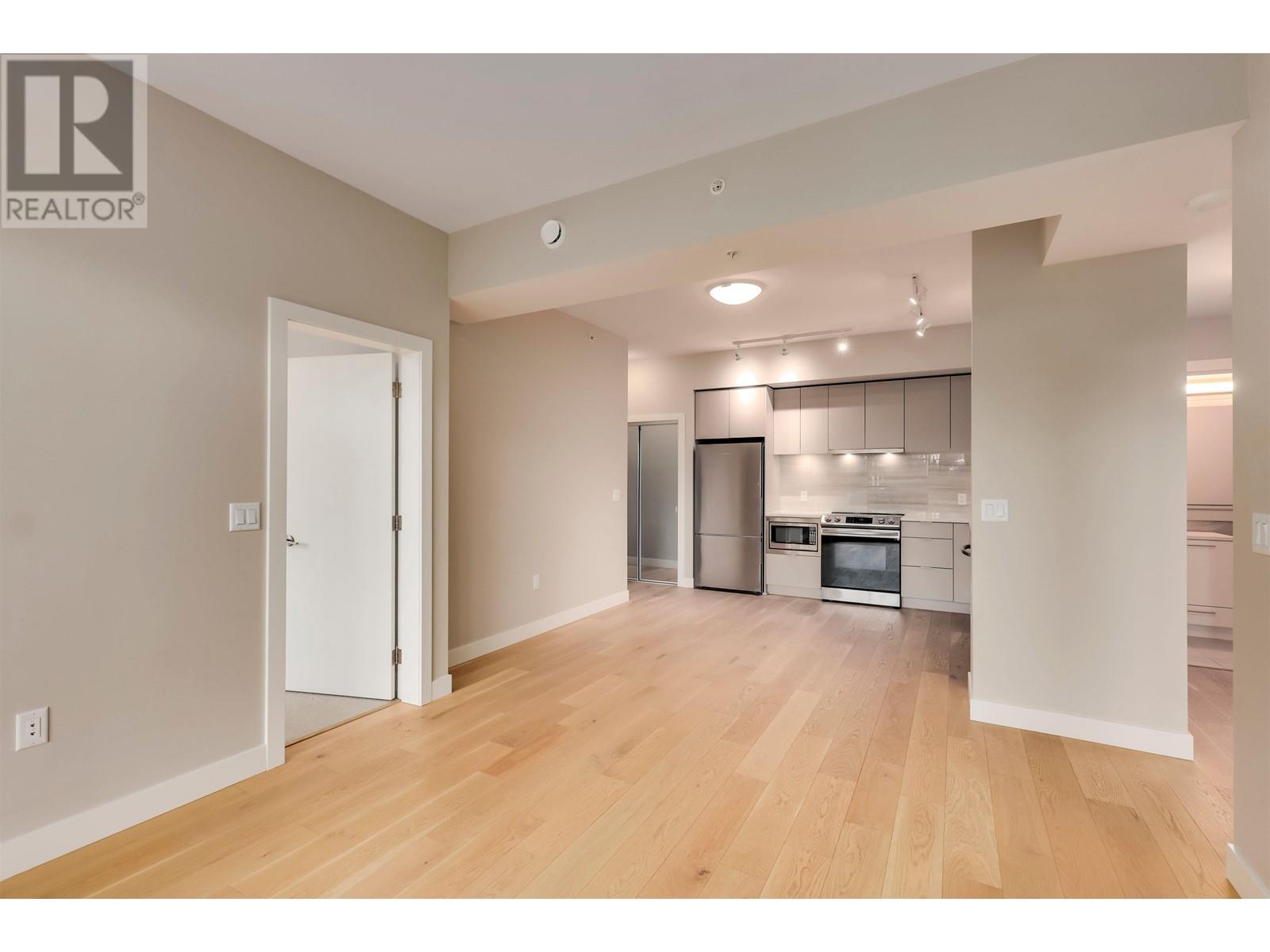 1005 8761 University Crescent, Burnaby, British Columbia  V5A 4Y8 - Photo 5 - R2988027