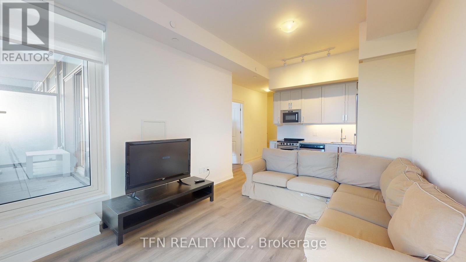 209 - 10 Gatineau Drive, Vaughan, Ontario  L4J 0L2 - Photo 3 - N12070501