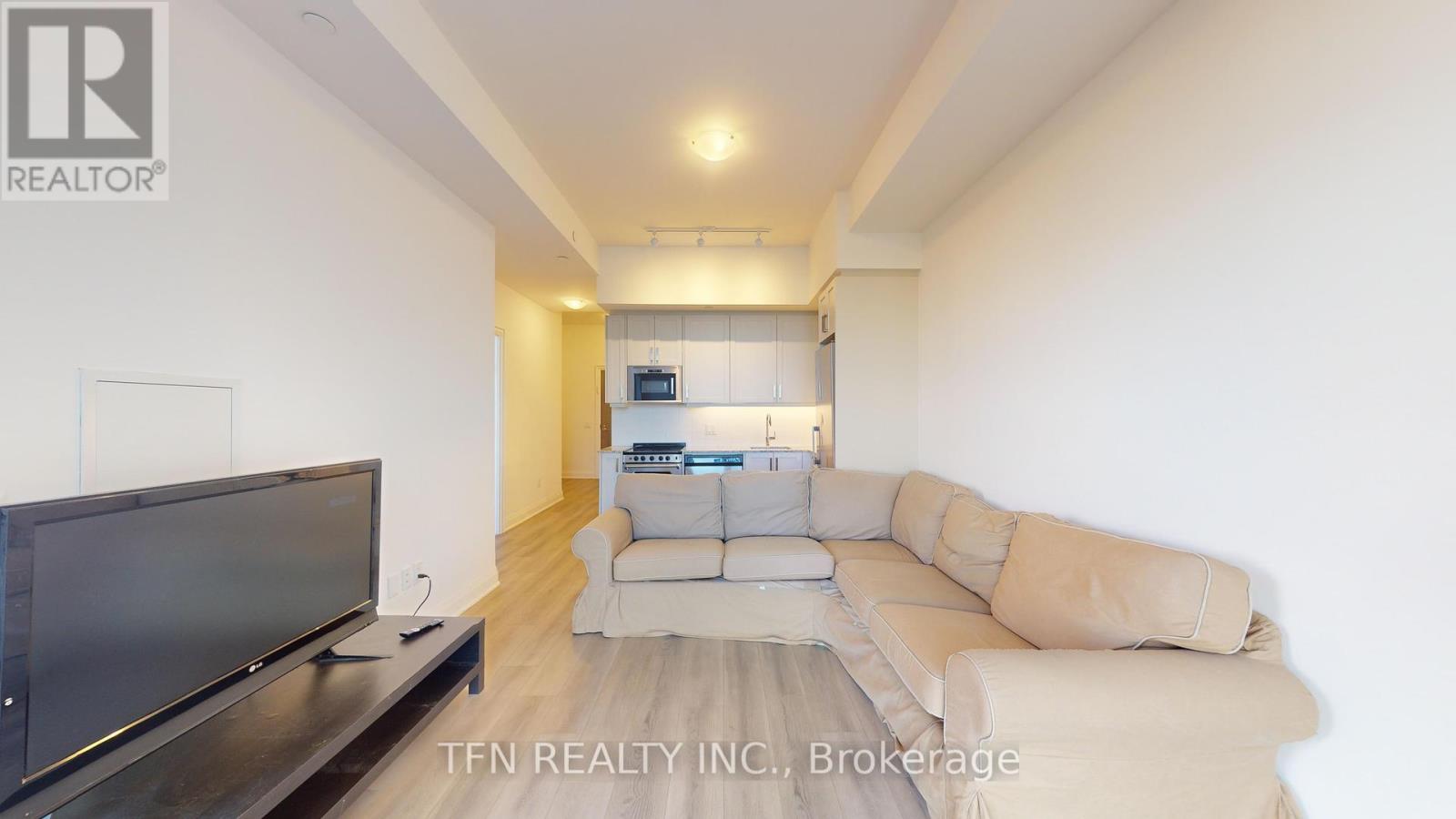 209 - 10 Gatineau Drive, Vaughan, Ontario  L4J 0L2 - Photo 4 - N12070501