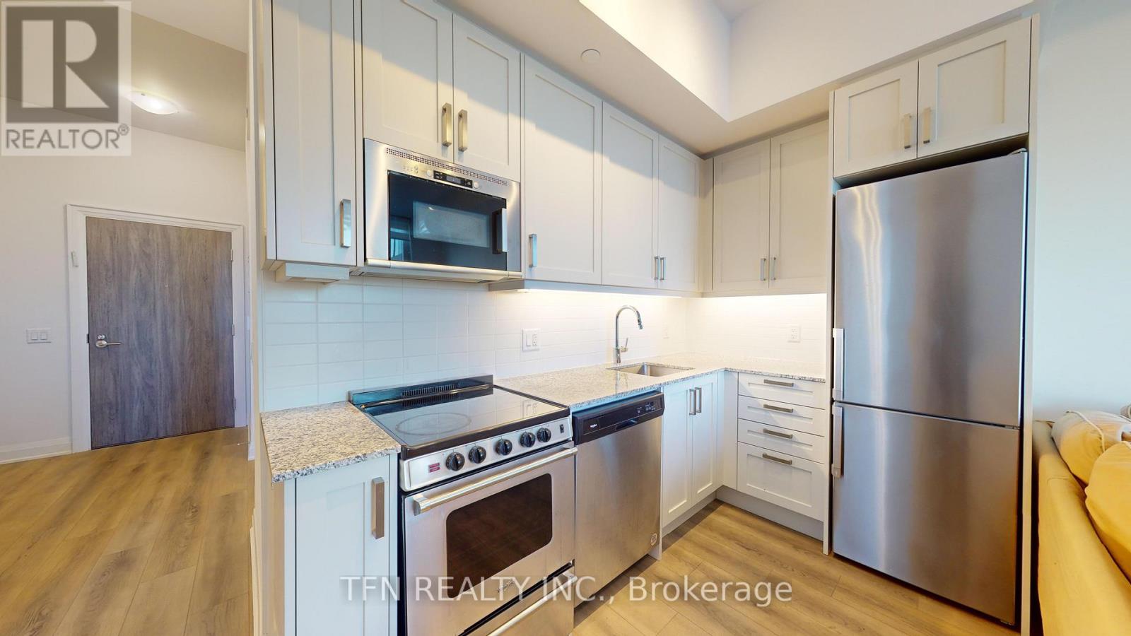 209 - 10 Gatineau Drive, Vaughan, Ontario  L4J 0L2 - Photo 7 - N12070501