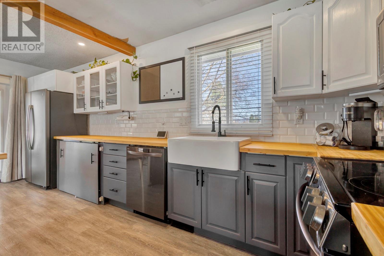 Property at 700 Bell Road image 3