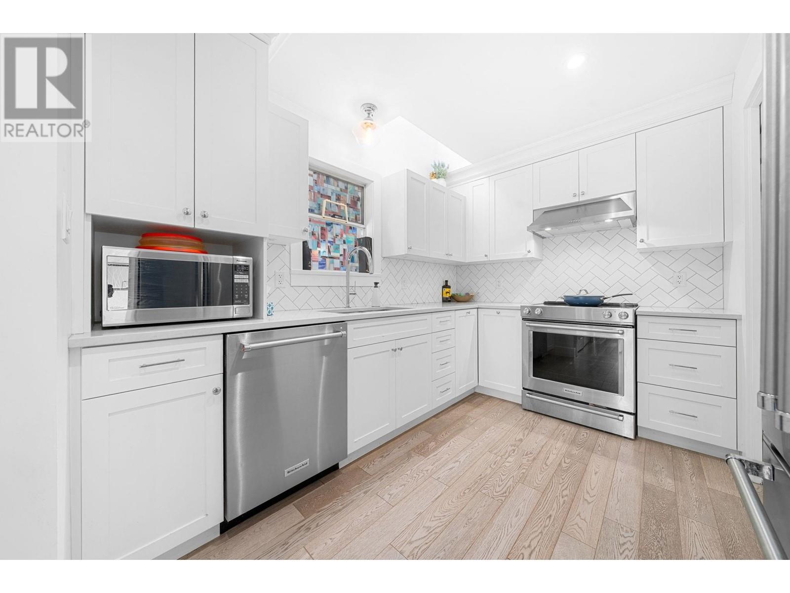 3558 W 8th Avenue, Vancouver, British Columbia  V6R 1Y7 - Photo 11 - R2987550