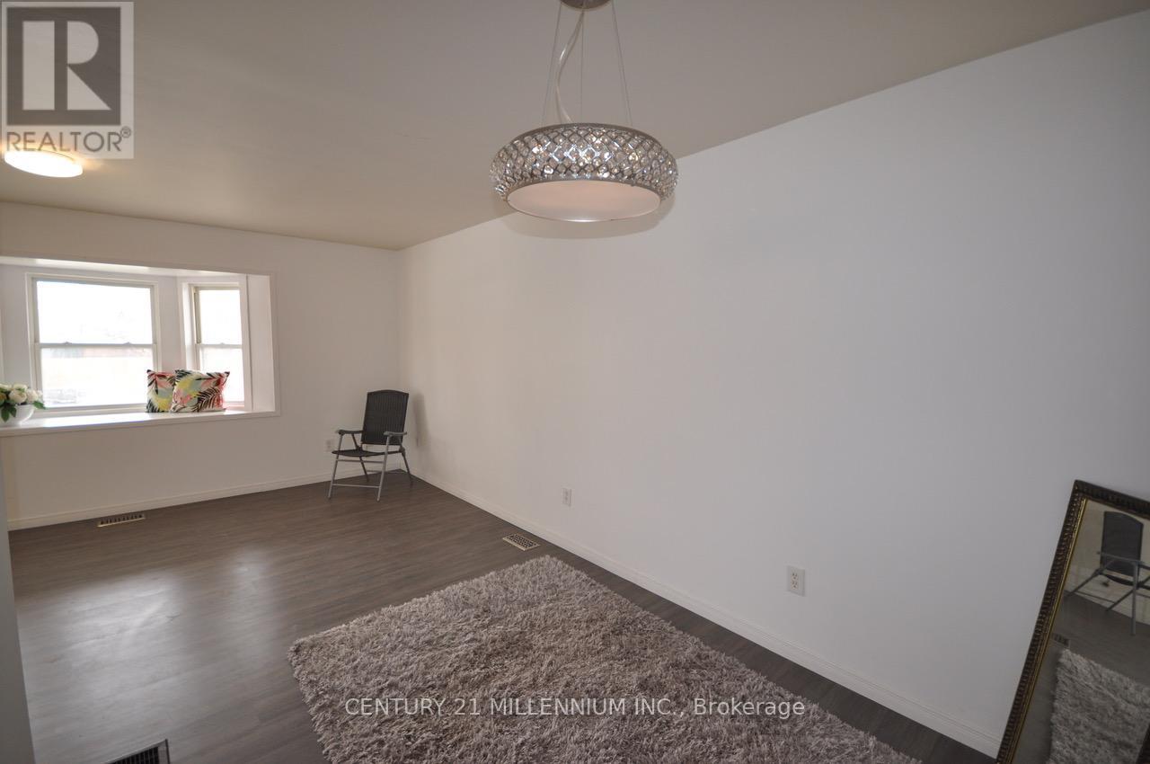 Upper Level - 30 Corby Crescent, Brampton, Ontario  L6Y 1H1 - Photo 10 - W12070502