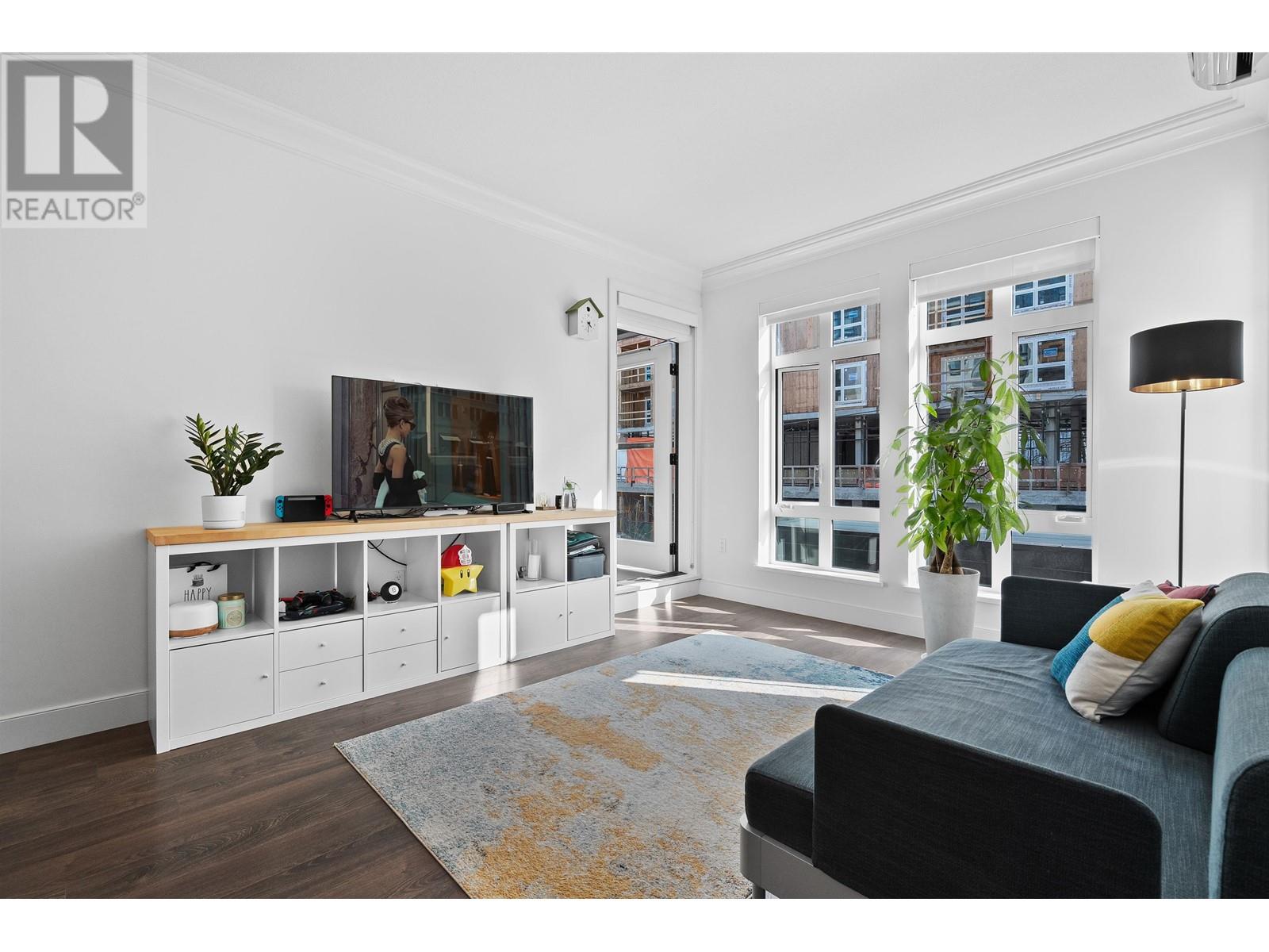 201 168 E 35th Avenue, Vancouver, British Columbia  V5W 1A6 - Photo 3 - R2987737