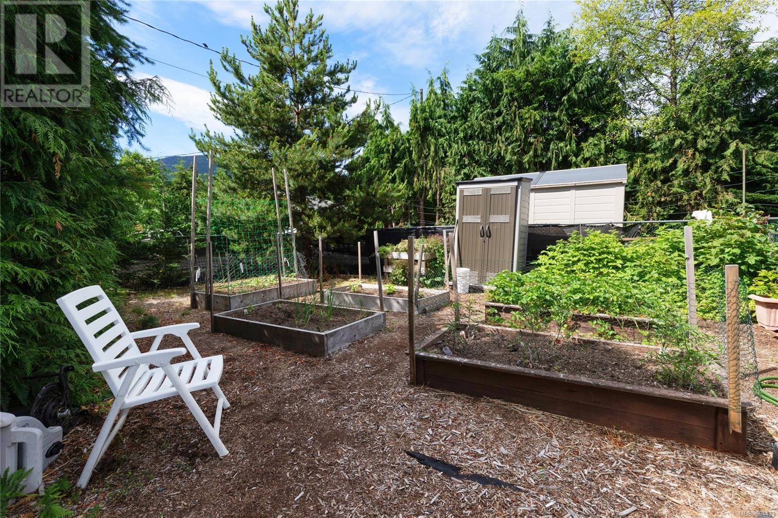 Property at 1789 Country Rd image 4