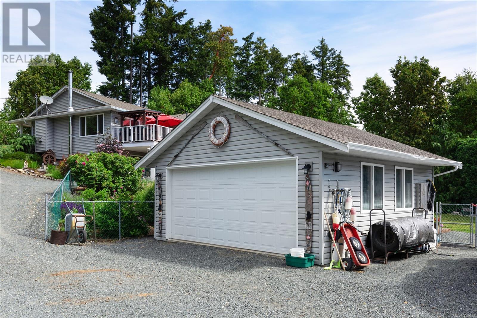 Property at 1789 Country Rd image 3