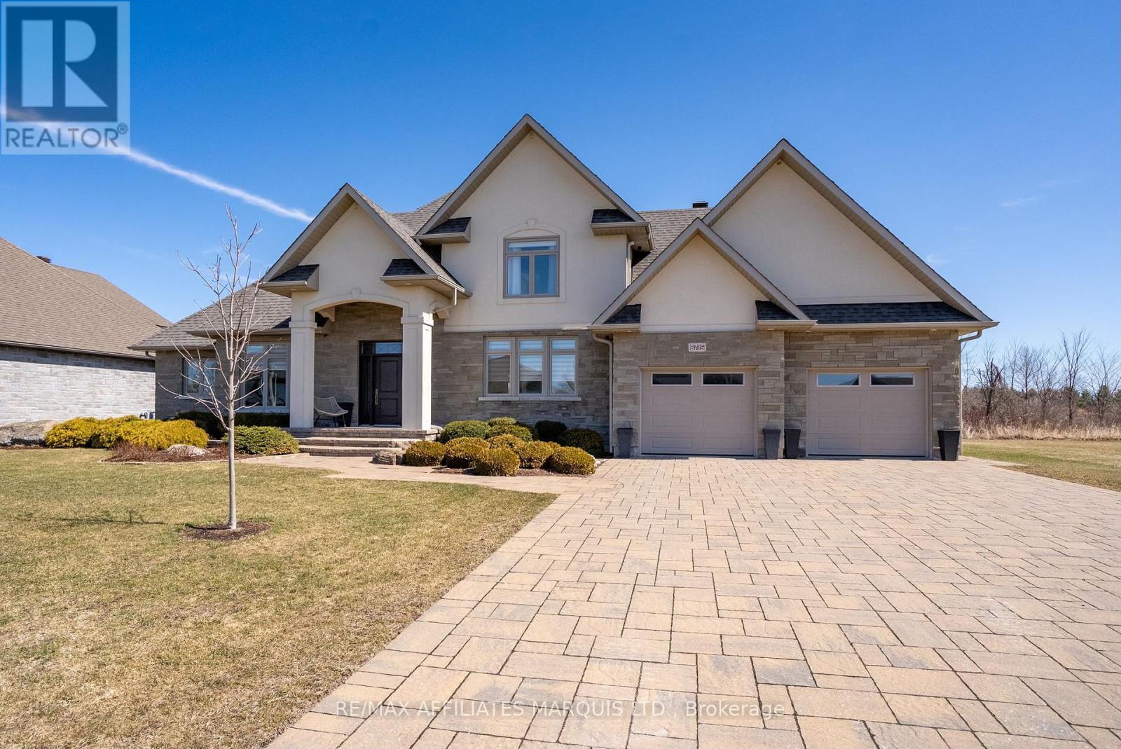 6715 Yacht Boulevard, South Glengarry, Ontario  K6H 7N6 - Photo 2 - X12070555