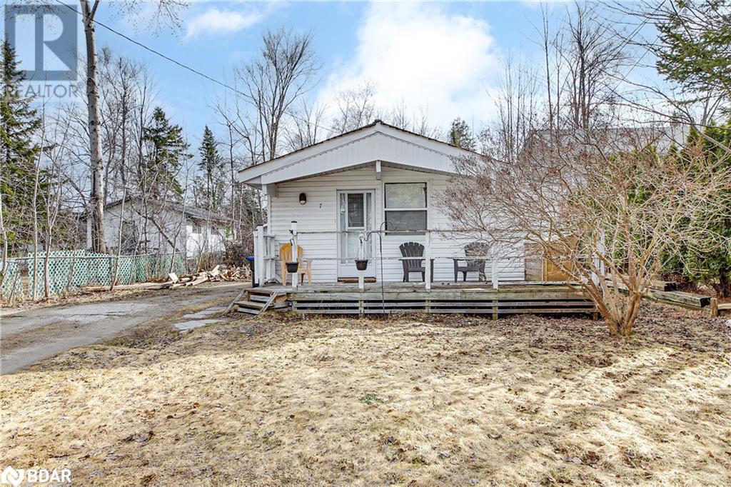 Property at 7 60TH Street S image 2