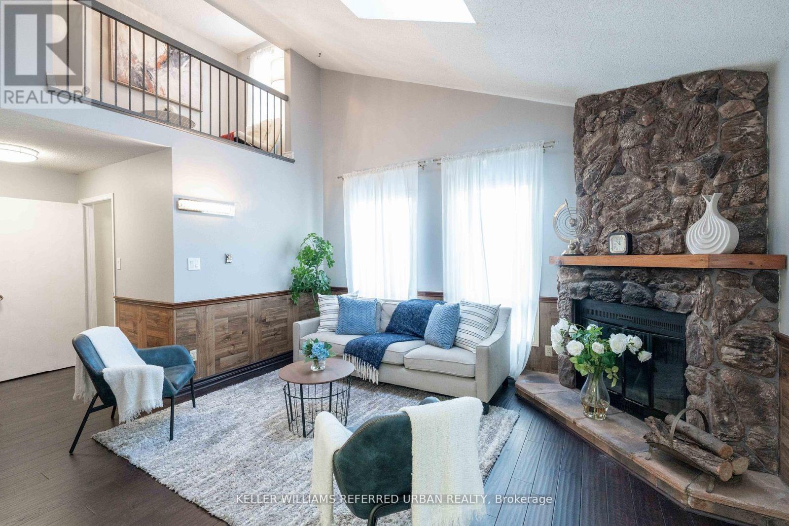 Property at 15 PURVIS CRESCENT image 3