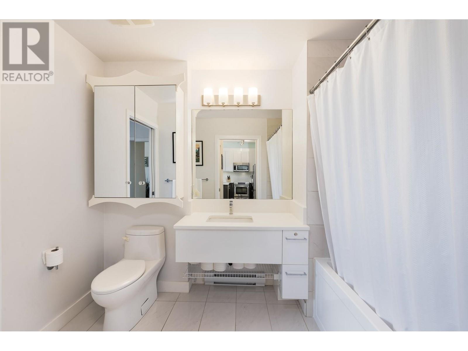 207 1201 W 16th Street, North Vancouver, British Columbia  V7P 1R5 - Photo 15 - R2983518