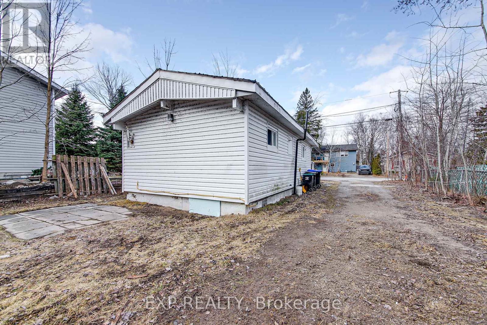 7 60th Street S, Wasaga Beach, Ontario  L9Z 1V9 - Photo 16 - S12070572