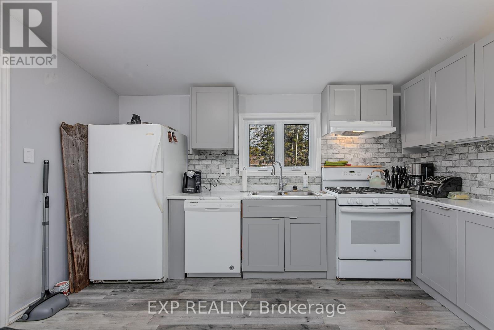 7 60th Street S, Wasaga Beach, Ontario  L9Z 1V9 - Photo 25 - S12070572