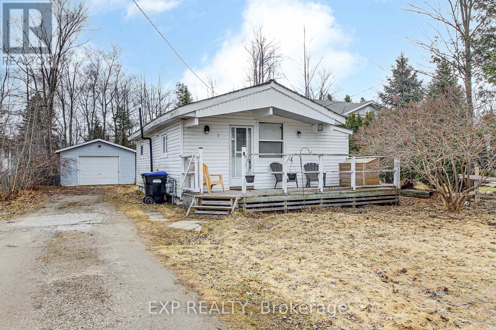 Property at 7 60TH STREET S image 3