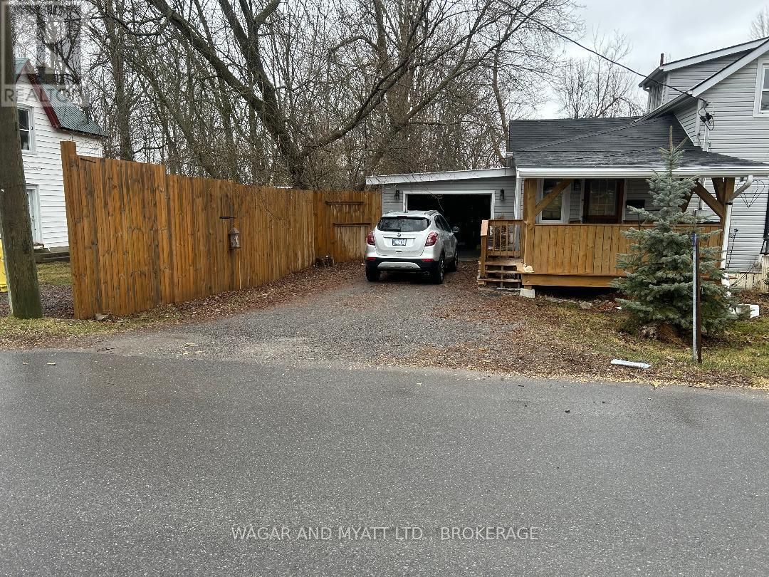 95 Young Street E, Tyendinaga, Ontario  K0K 3A0 - Photo 4 - X12070375