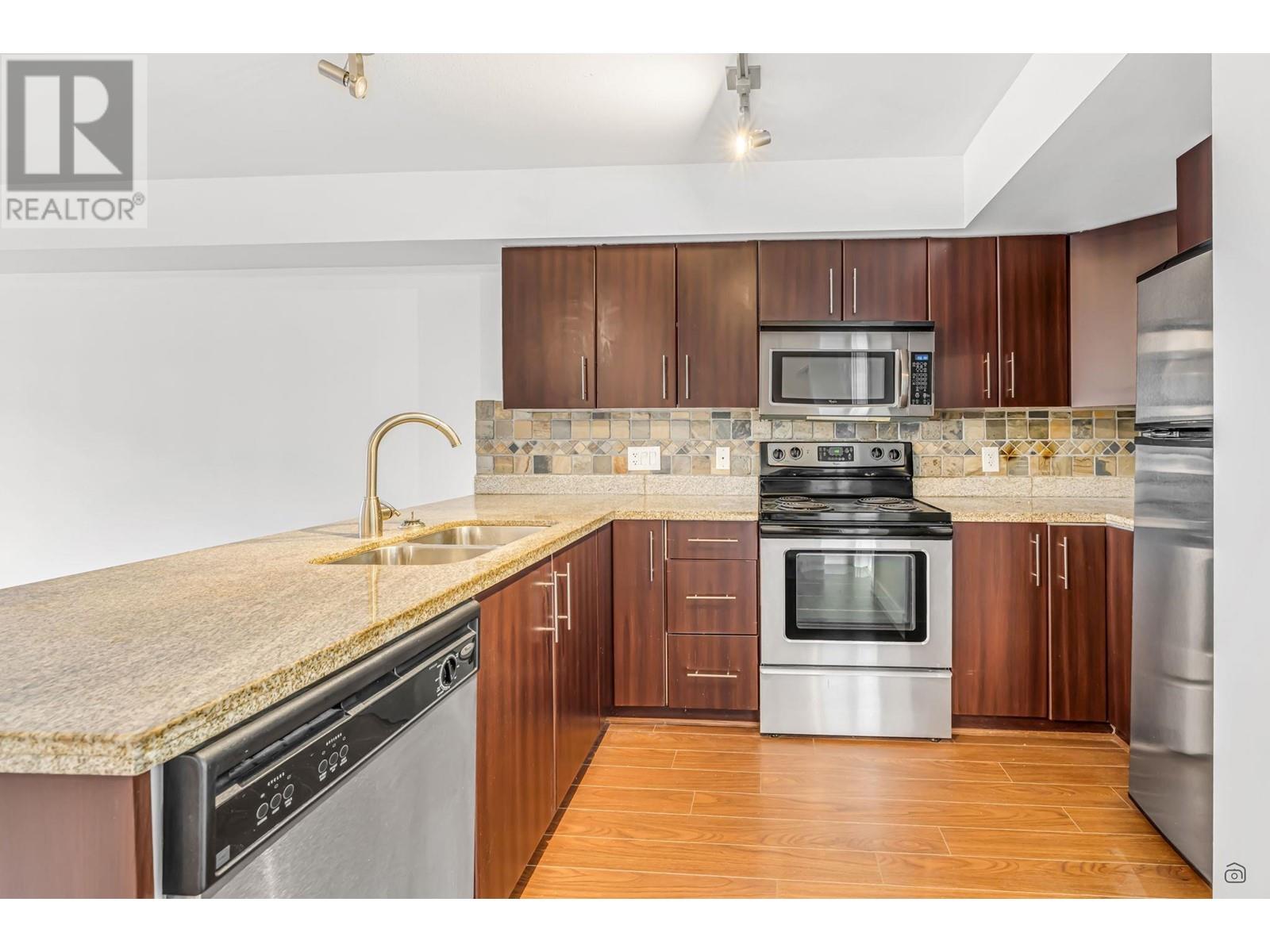 53 7428 14th Avenue, Burnaby, British Columbia  V3N 0C2 - Photo 13 - R2986892