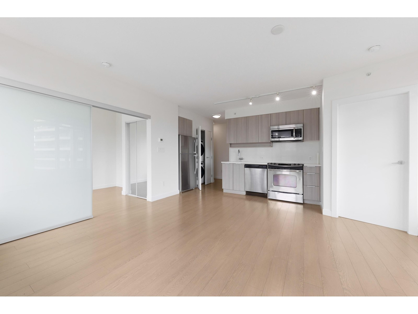 612 13308 Central Avenue Avenue, Surrey, British Columbia  V3T 0M4 - Photo 5 - R2987351