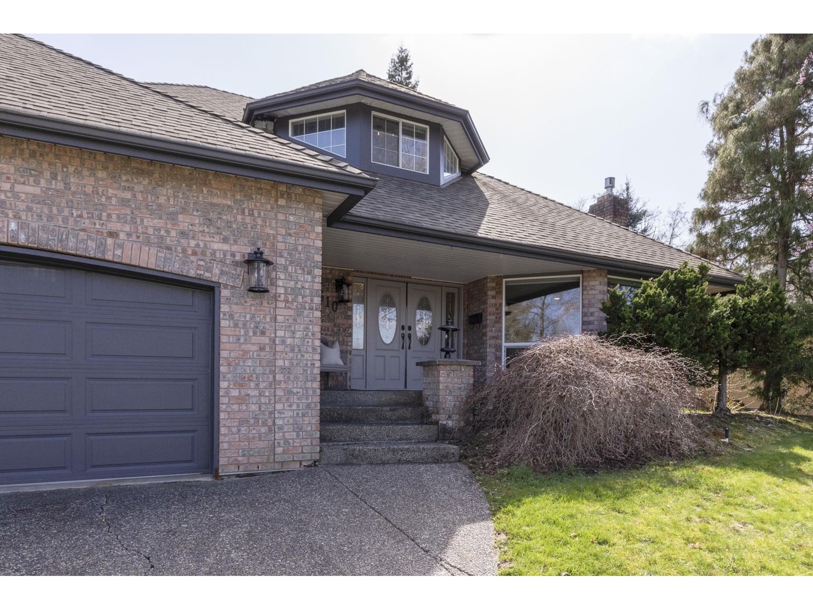 14510 29 Avenue, Surrey, British Columbia  V4P 1P5 - Photo 2 - R2988115