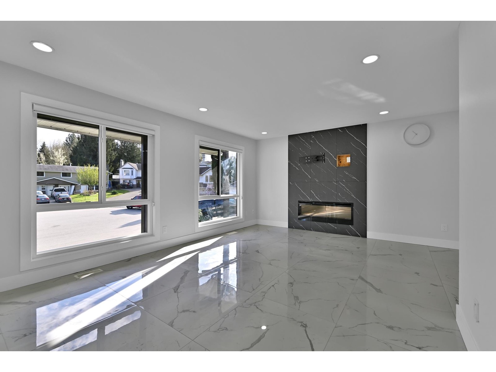 Property at 32955 MALAHAT PLACE image 4