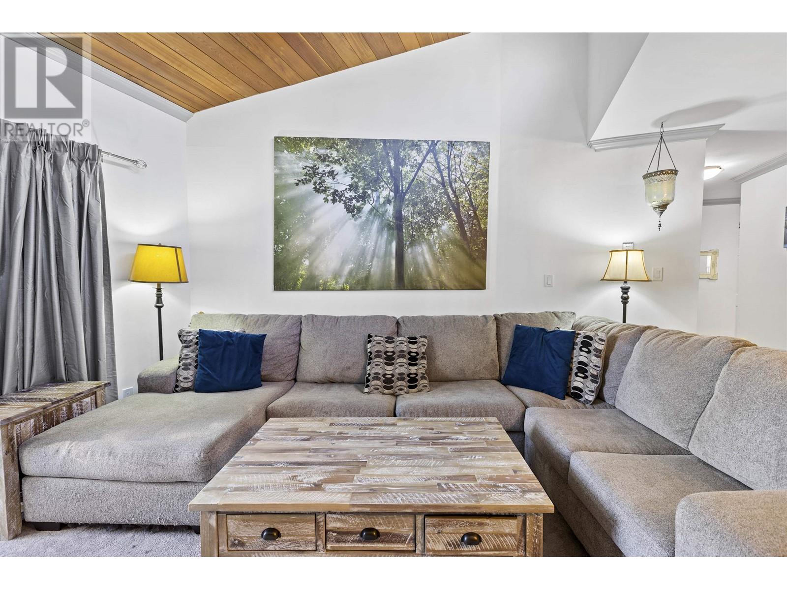 320 1195 Pipeline Road, Coquitlam, British Columbia  V3B 6J5 - Photo 3 - R2988031