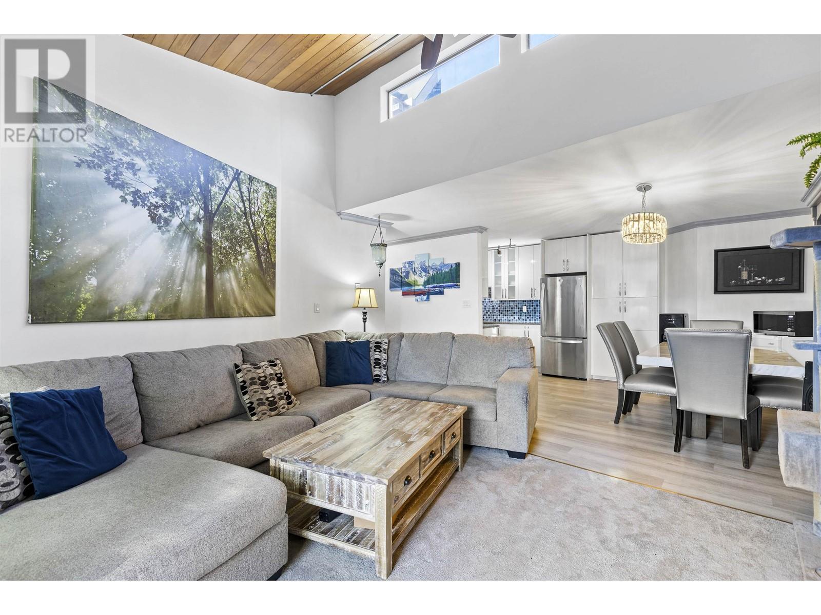 320 1195 Pipeline Road, Coquitlam, British Columbia  V3B 6J5 - Photo 4 - R2988031