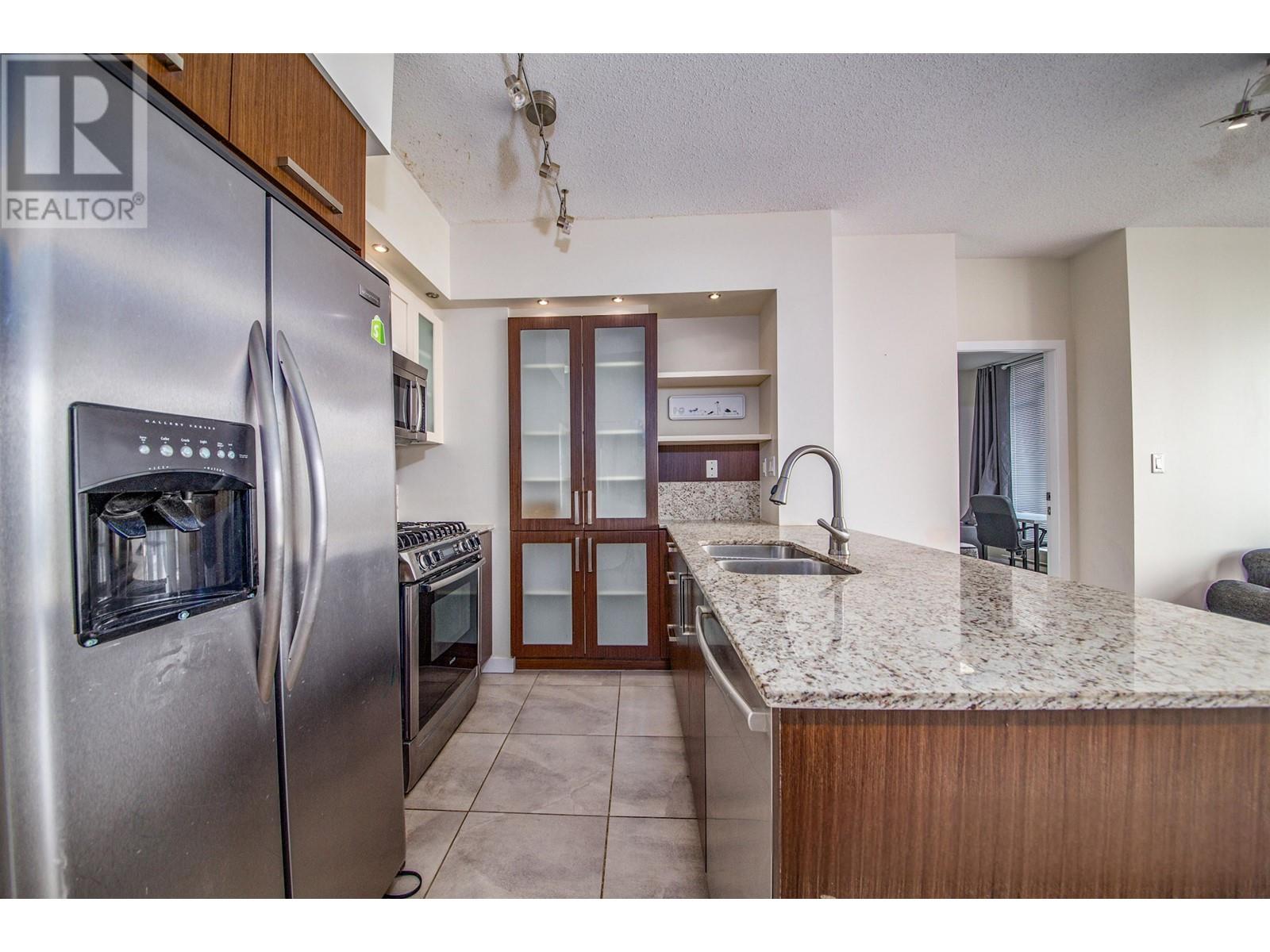 2903 2980 Atlantic Avenue, Coquitlam, British Columbia  V3B 0G2 - Photo 2 - R2988056