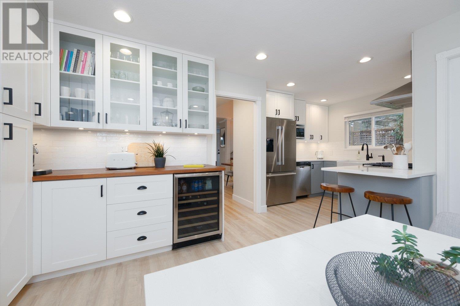 515 St. Andrews Avenue, North Vancouver, British Columbia  V7L 4W2 - Photo 12 - R2988059