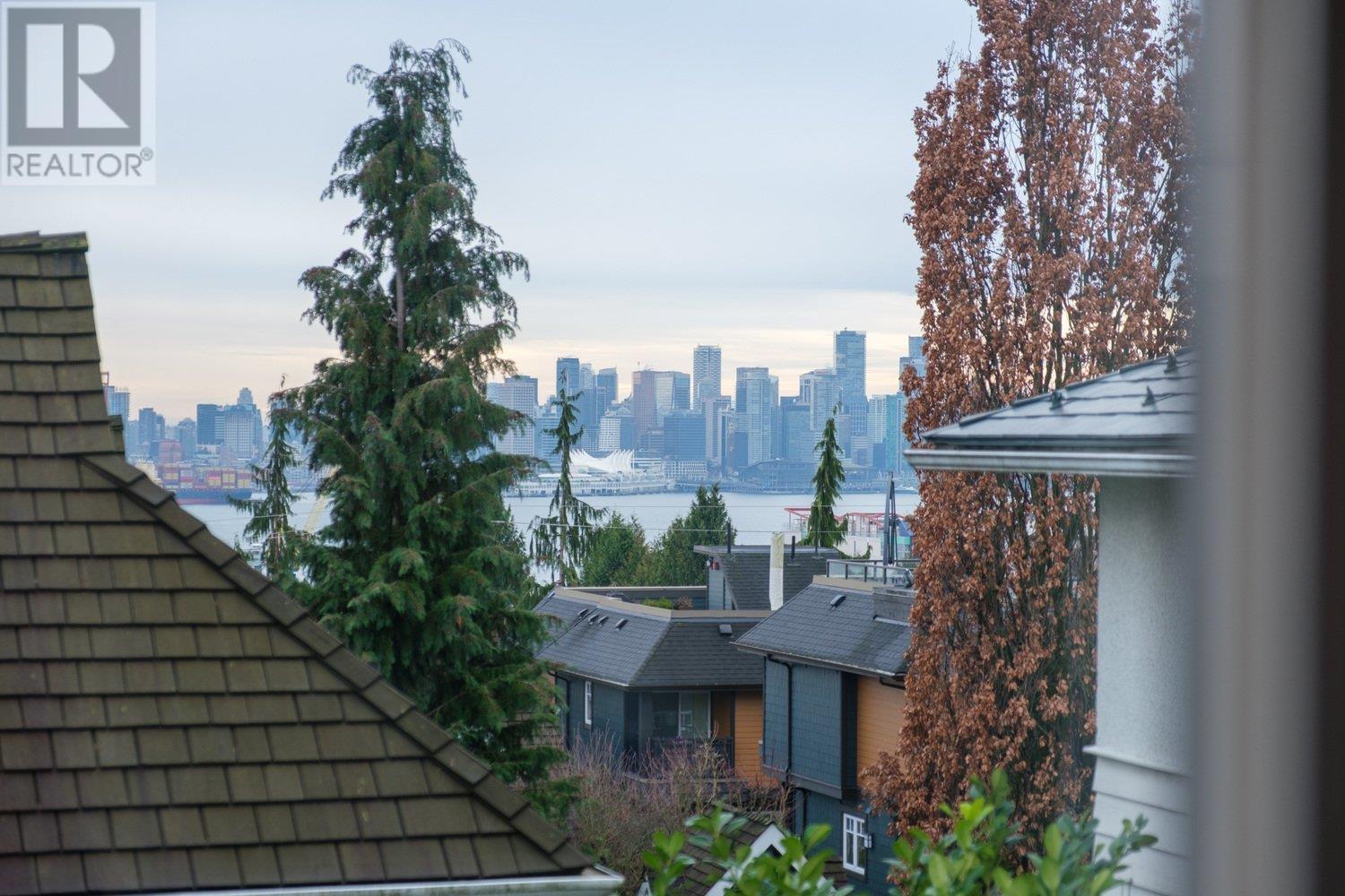 515 St. Andrews Avenue, North Vancouver, British Columbia  V7L 4W2 - Photo 35 - R2988059